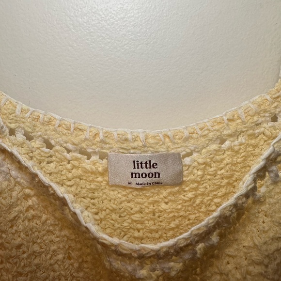 Little moon top - Picture 2 of 2